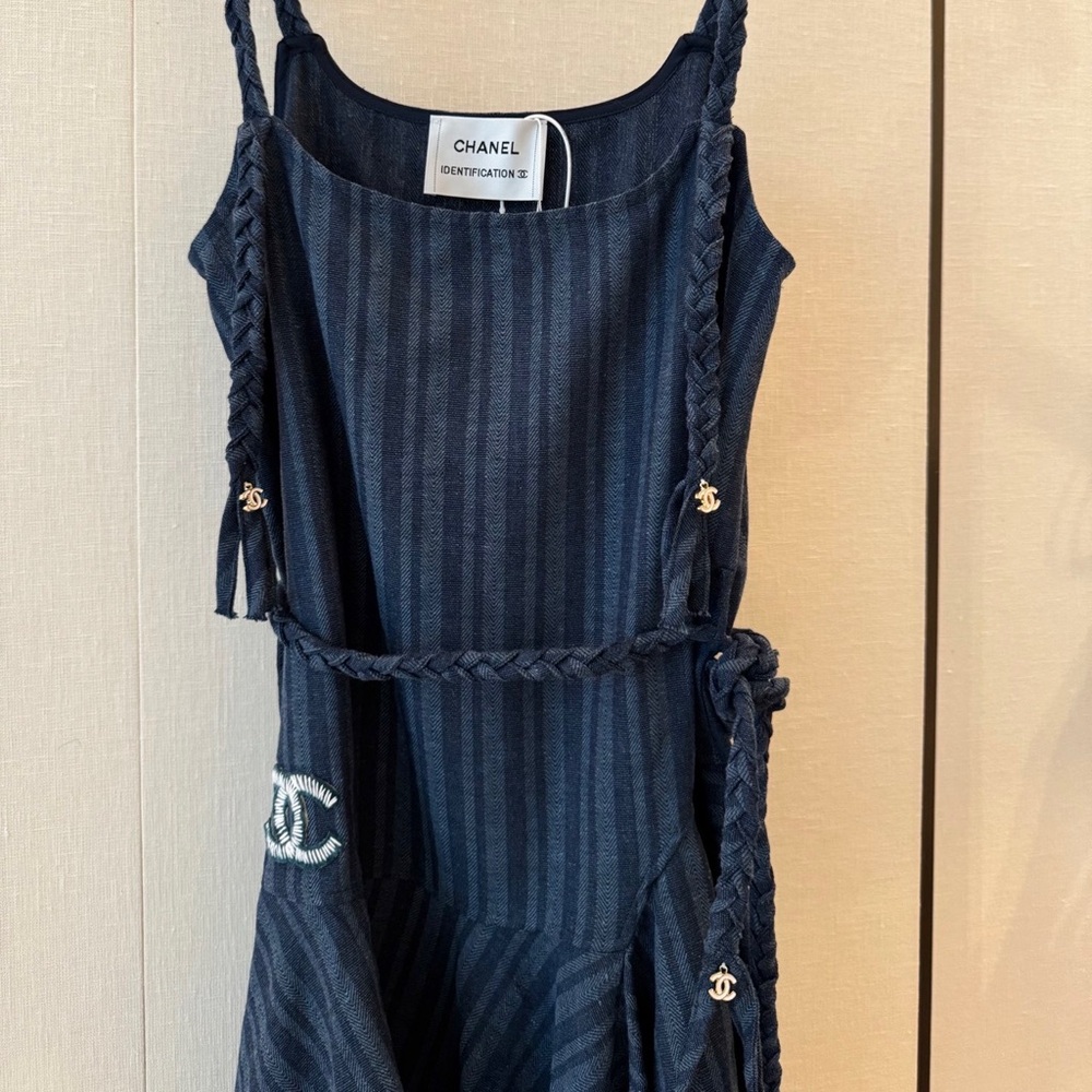 Chanel irregularly cut hemmed halter dress - Picture 6 of 7